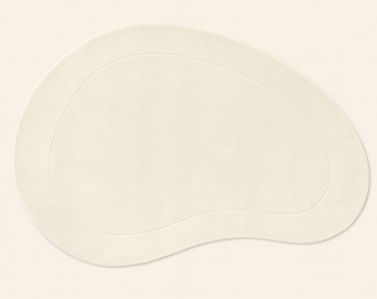 Abstract Wool Area Rug: Modern Kidney Shape Hand-Tufted Design