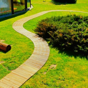 Pasarela de madera enrollable, 75x300 cm - Resistente a la descomposición para hermosos jardines, madera de pino natural, con geotextil