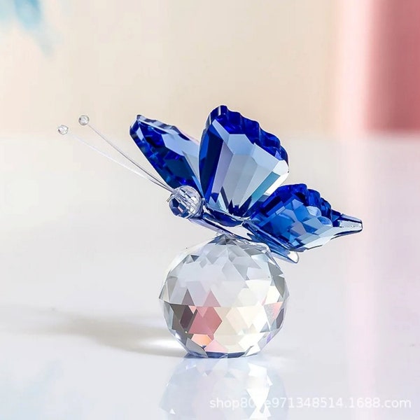 Crystal Butterfly Figurine Cute glass butterfly Statue Animal Ornaments Crafts Home, Table, Wedding Decoration Miniature