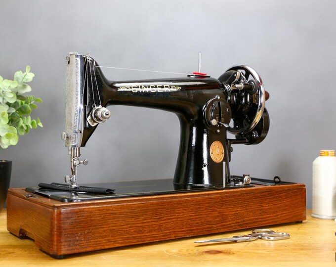 Stunning Original Vintage 1936 Singer 201k Hand Crank Sewing Machine ...