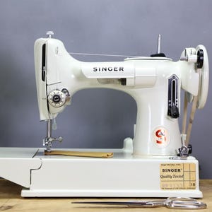 Outstanding 1960s Vintage Singer 221k &quot;White&quot; Featherweight Sewing Machine
