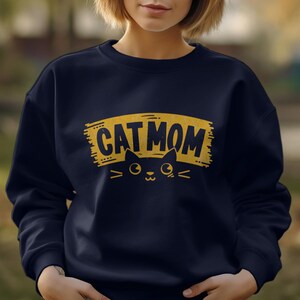 Cat Mom T-Shirt, Cute Cat Face Tee, Gift for Cat Lovers, Cat Owner Graphic Shirt, Casual Women&#39;s Clothing, Pet Parent Top