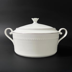 Vintage Bareuther Waldsassen Porcelain Covered Dish, Bavarian White Porcelain Serving Bowl with Platinum Trim, White 2 Quart Serveware