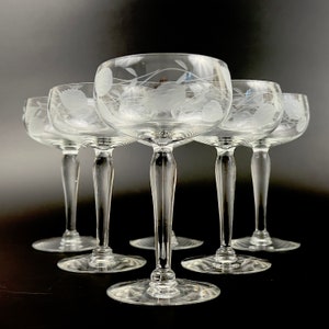 Vintage Glastonbury Lotus Champagne Coupes: Mid-Century Modern Floral Glasses, Set of 6