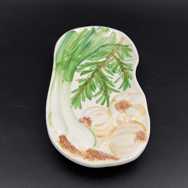 Vintage Italian Majolica Plate, Rosemary Onion Garlic Majolica Ceramic Plate, Hand Painted Ceramic Dish, Made in Italy 8757 Majolica Plate