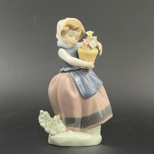 Vintage Lladro Figurine: &quot;Spring is Here&quot; Girl with Flower Pot #5223