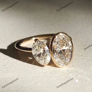 Bezel Set Two Stone Moissanite Ring Toi Et Moi Engagement Ring 2.60 Ctw Oval Cut Moissanite Ring Yellow Gold Diamond Ring Wedding Ring VVS1