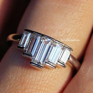 Step Cut Baguette Moissanite Ring 1.50 CTW Baguette Cut Moissanite Engagement Ring Five Stone Moissanite Ring Cluster Wedding Diamond Ring