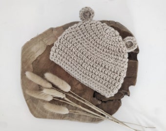 Bonnet de naissance au crochet