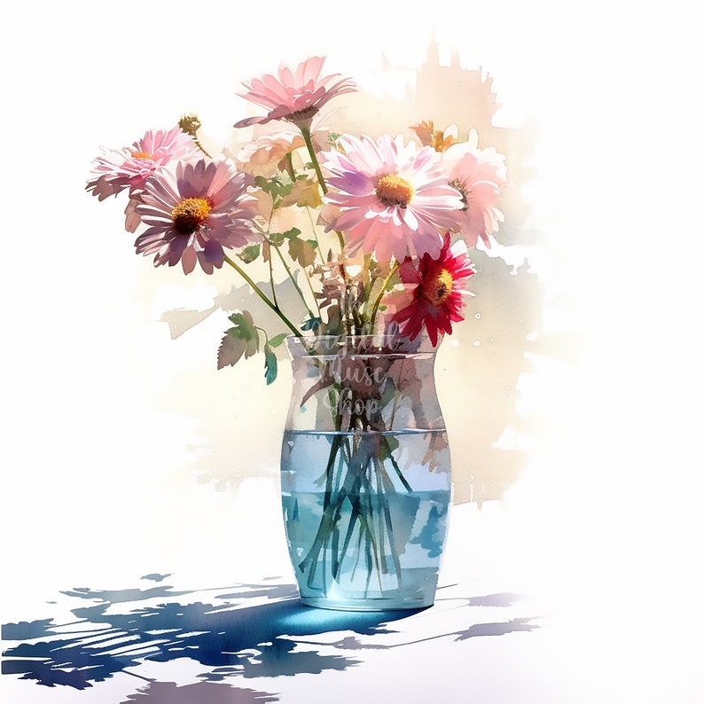 Op de afbeelding: Een boeket roze en rode bloemen in een heldere glazen vaas. De bloemen zijn losjes en natuurlijk gerangschikt, en de vaas staat op een wit oppervlak. De achtergrond is een zachte, aquarelachtige waslaag in lichtblauw en roze.