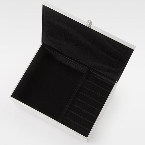 VELVET QUILTED JEWELLERY TRAY SMALL BLACK VELVET QUILTED JEWELLERY TRAY SMALL BLACK