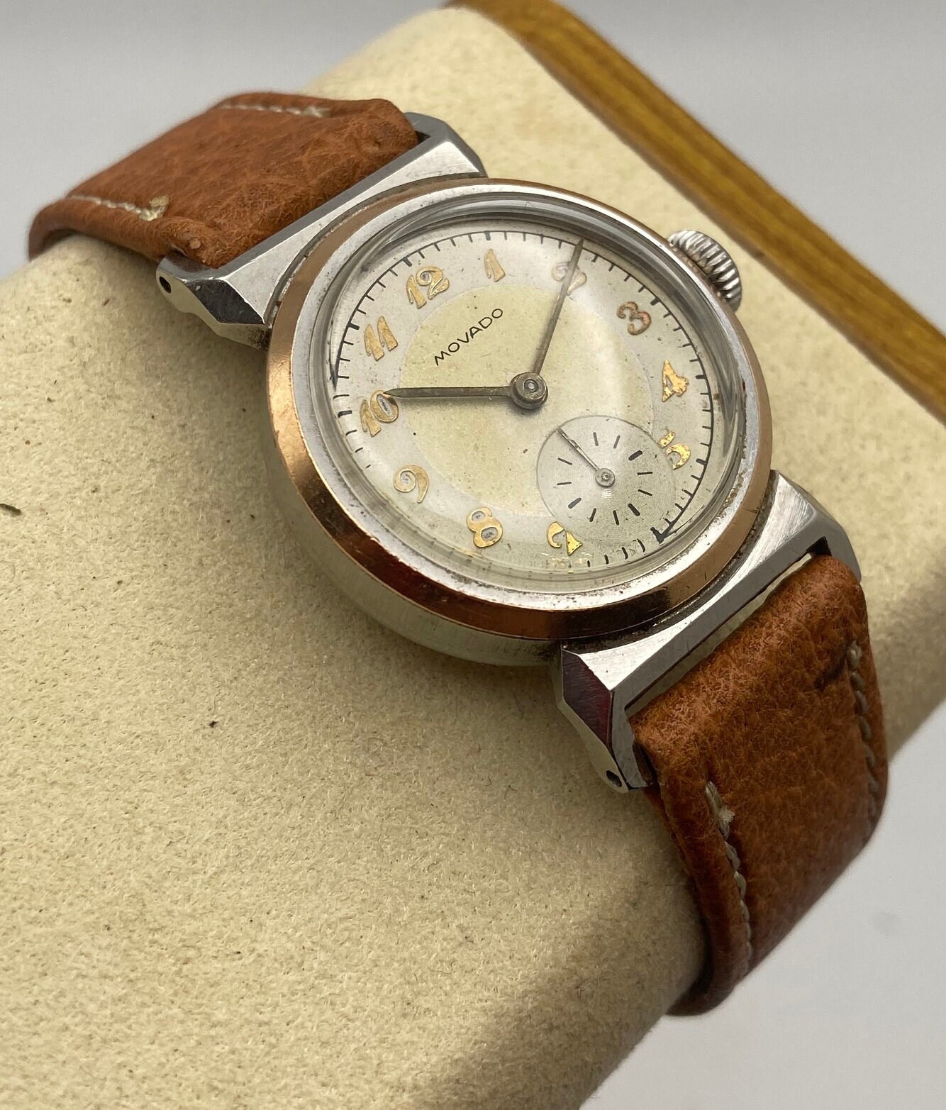 22097円 USED古着(ユーズドフルギ) movado 40S VINTAGE 17