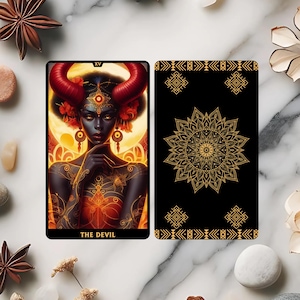 Baraja de Tarot de la Mujer Africana: 78 cartas con guía y estuche