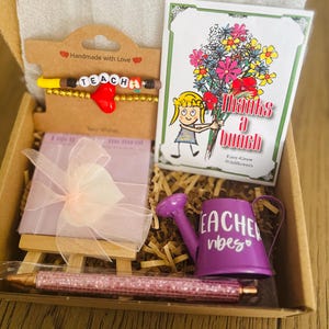 Customizable Teacher Gift Box – Personalized Teacher Appreciation Gift Set – End of Year, Back to School, Thank You Gift for Teachers