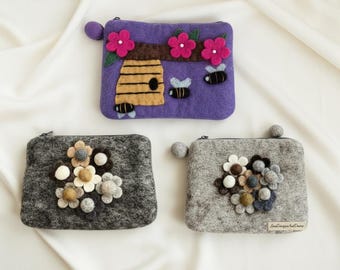 Handmade Felt Pouch, Eco Friendly Zipper Pouch, Minimalist Cosmetic Bag, Travel Organizer Clutch