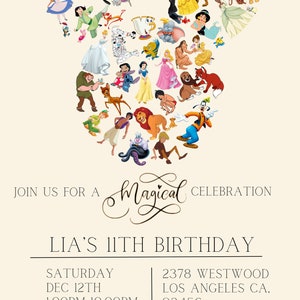Pode incluir: Um convite colorido para uma festa de anivers&aacute;rio de 11 anos com uma silhueta de cabe&ccedil;a do Mickey Mouse composta por personagens da Disney. O convite diz "Junte-se a n&oacute;s para uma celebra&ccedil;&atilde;o m&aacute;gica, o anivers&aacute;rio de 11 anos da Lia" e inclui a data, a hora e o local da festa.