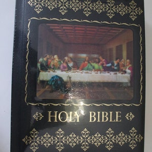 The Holy Bible (English Deluxe Edition) Hardcover