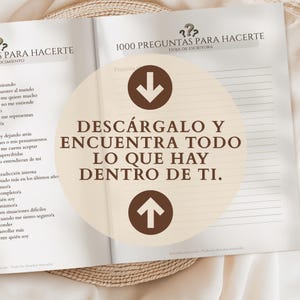 Imagen de cierre del diario digital en español con el texto "Descárgalo y encuentra todo lo que hay dentro de ti", mostrando las páginas interiores con 1000 preguntas de crecimiento personal.