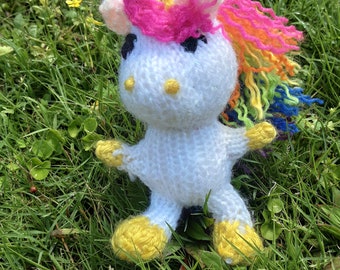 Chibi Einhorn Strickanleitung