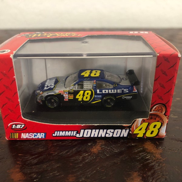 Motorsports Authentics Jimmie Johnson Chevy 1:87 Winners Circle 2008