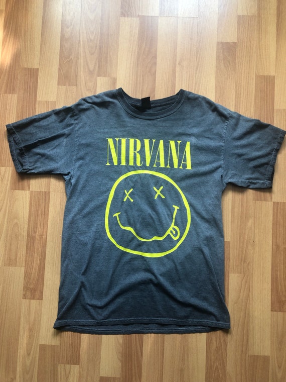 Vintage Gildan Nirvana Yellow Smiley Face Gray T-… - image 1