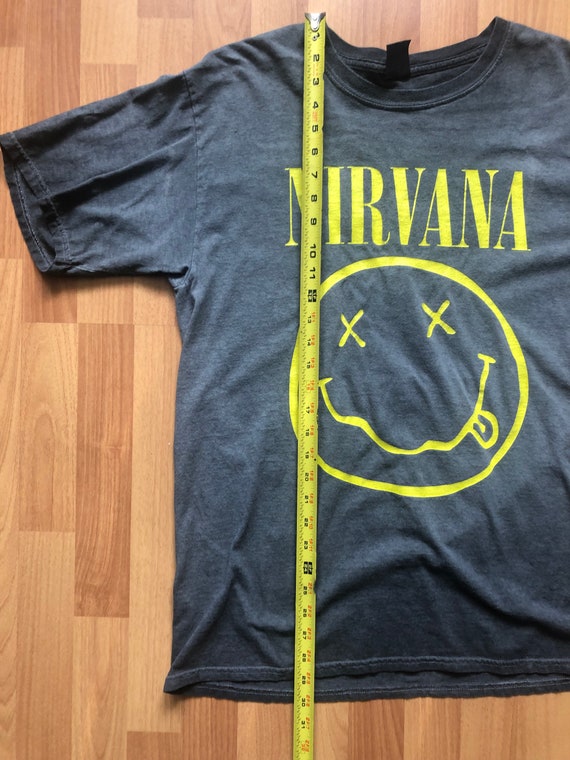 Vintage Gildan Nirvana Yellow Smiley Face Gray T-… - image 3