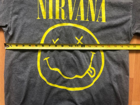 Vintage Gildan Nirvana Yellow Smiley Face Gray T-… - image 4