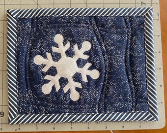 Snowflake Applique Mug Rug