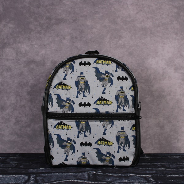 Mini backpack. Batman mini backpack. Mini backpack batman. Mini bag batman. Batman. Travel bag