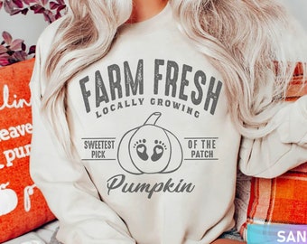 Fall Pregnancy Announcement Sweatshirt, Fall Maternity Sweater, Autumn Baby Reveal, Thanksgiving Pregnancy Reveal Shirt, Mom to Be Pumpkin