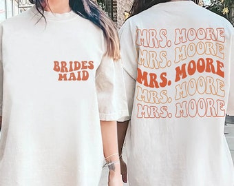 Retro Bride Bridesmaid Shirt, Personalized Mrs T-shirt, Bridal Party Shirt, Bachelorette Party Shirts, Aesthetic Trendy Wedding, Boho Bride