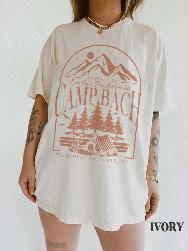 Camisa de despedida de soltera de campamento vintage, camisas de despedida de soltera de camping personalizadas, camiseta de novia de montaña al aire libre, regalos de fiesta nupcial con temática de lago retro senderismo imagen 3