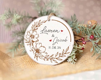 Married Ornament, Wedding Ornament, Couples Ornament, Newlywed Gift, Mr And Mrs Gifts, Our First Christmas, Personalized Gift with Names