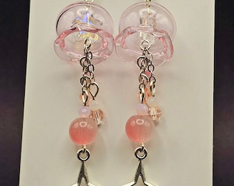 Pink jellyfish earrings, handmade cute dangle drop earrings, glass jellyfish, flower earrings with iridescent stars, sea creature,aqua gift