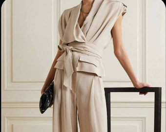 Tweedelige broekset voor dames - Beige linnen top en Palazzo-broek - Mouwloos shirt met riem en ontspannen pasvormbroek - Elegant broekpak