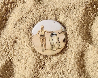 Star Wars C3P0 R2D2 Droids Button Pin Collectable for Backpack, Bag, Clothes Disneyland