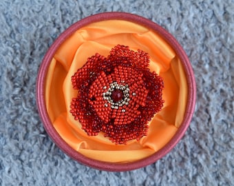 Perlen Brosche. Blumen Perlen Schmuck, Mode Brosche. Rote Blumen Brosche. Schnittmuster Brosche, 3d Brosche Schnittmuster.