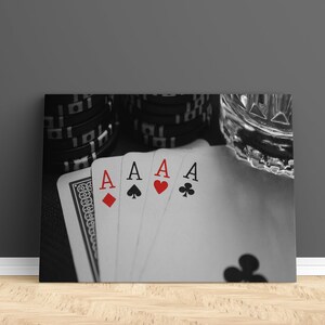 Stringed Poker Papier Wand-Dekor, Spielkarten Leinwand, Glücksspiel Wand-Dekor, Kasino Wandkunst, schwarze Leinwand, Gamer-Raum-Leinwand, Büro-Leinwand