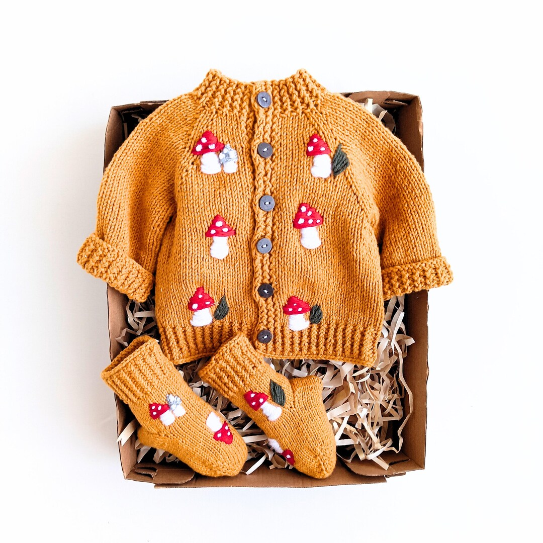 Knit Baby Cardigan Sweater and Booties Set ,magical Hand Knitted