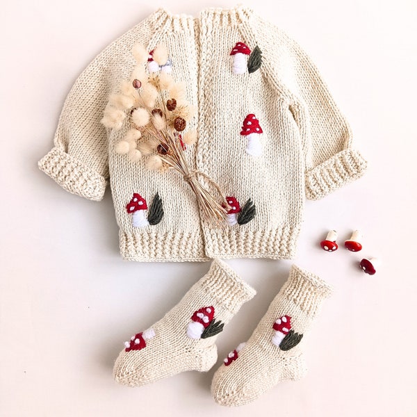 Magische handgestrickte bestickte Beige Pilz Strickjacke, Baby Strick Strickjacke, Kleinkind Neugeborene für Weihnachtsgeschenk Set, Pilz Pullover