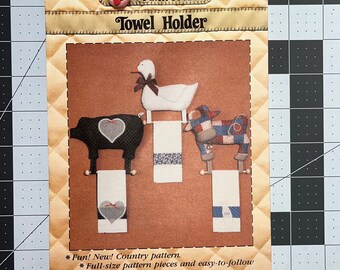 Patch Press Towel Holder Sewing Pattern no. 375B  (uncut)