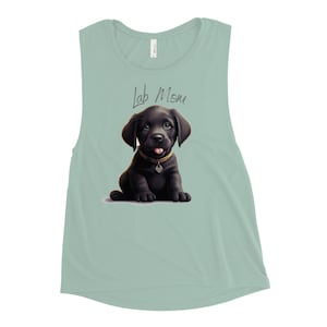 Black Lab Mom Ladies Muscle Tank - Relaxed Fit, Stylish Comfort