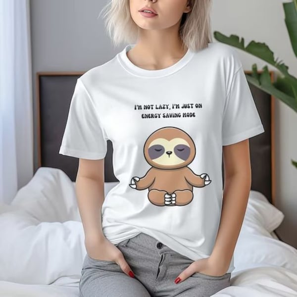 Ich bin nicht faul, ich bin nur im Energiesparmodus. Kurzarm-T-Shirt, energiesparend, fauler Tag, Humorgrafik, lässig cool, lustige Aussage