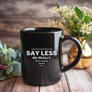 Cadeau collega gaat weg, collega vertrekt, sarcastische koffiemok, witte olifant grappig, geheime kerstman, afscheidscadeau, kantoorhumor, koffiekopje