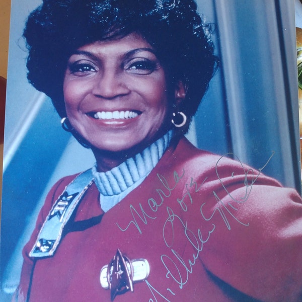 Autographed 8x10 photo of Star Trek's Uhura (Nichelle Nichols)