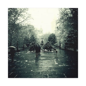 Elegant Urban Landscape Art: New York City Park in Black and White