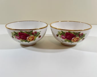 Royal Albert Old Country Roses Set of 2 sugar-fruit-dessert-all purpose bowls 1998 English Country Floral Tea Party
