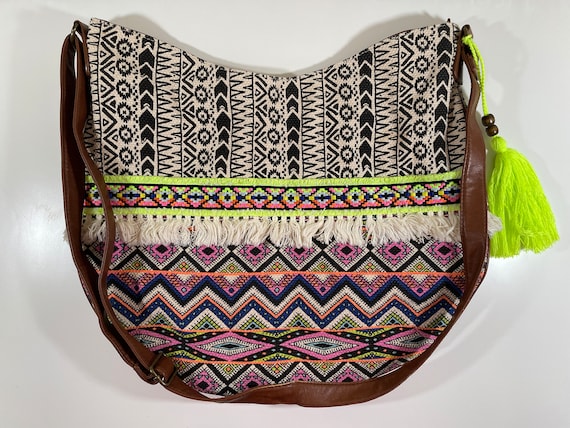 Vintage boho Crossbody Messenger Bag T-Shirt & Je… - image 1