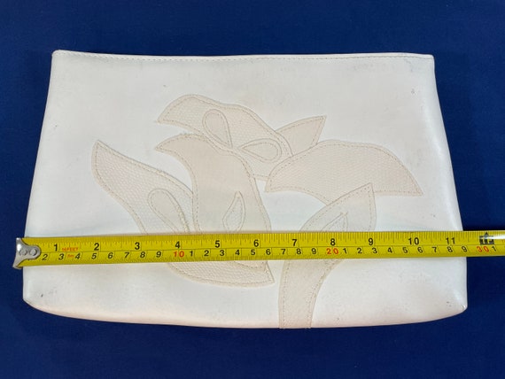 Vintage 1980s Clutch Purse White Faux Leather w/ … - image 5