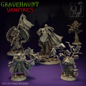 Puede incluir: Una colección de figuras en miniatura detalladas, incluyendo vampiros y otras criaturas fantásticas. Las figuras están en varias poses, algunas con capas y alas, y están sobre bases circulares. El texto "GRAVEHAUNT VAMPIRES" está en la parte superior, con "2022 OCTOBER RELEASE" en la parte inferior.